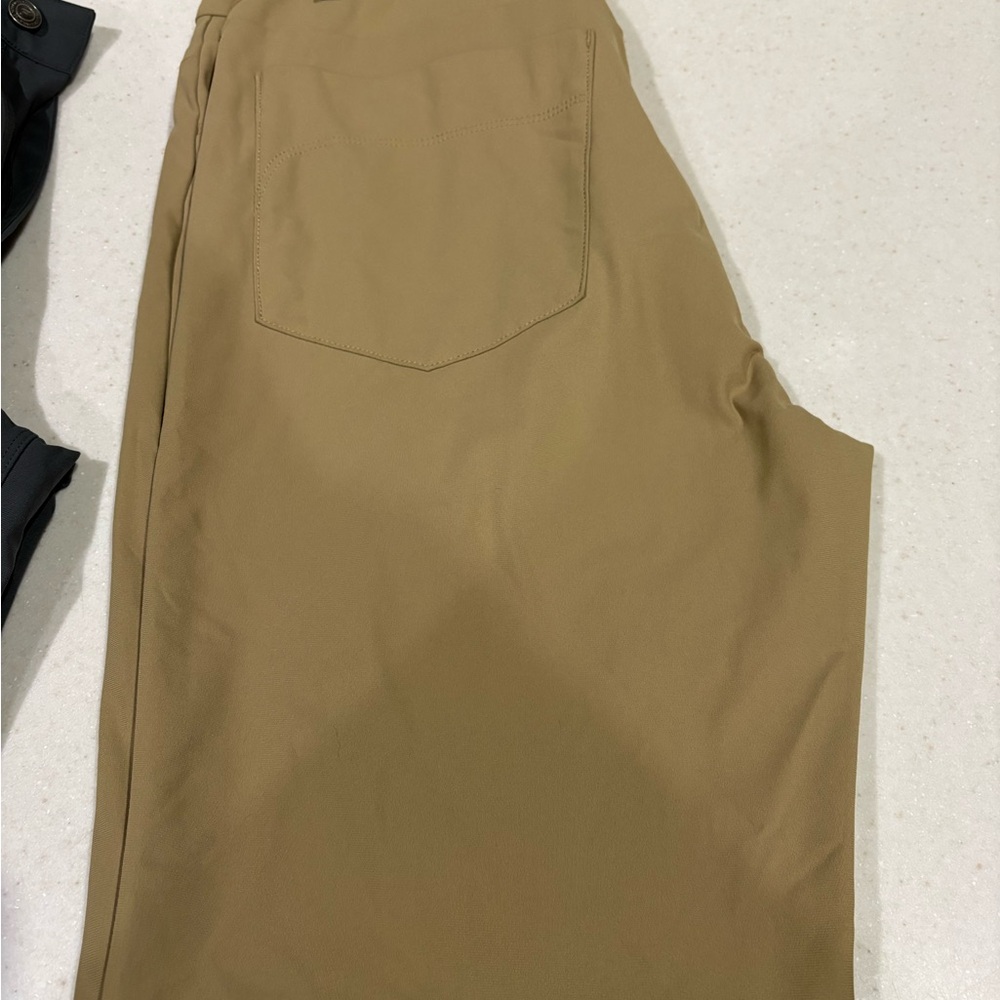 Fabletics Men's Khaki Chinos